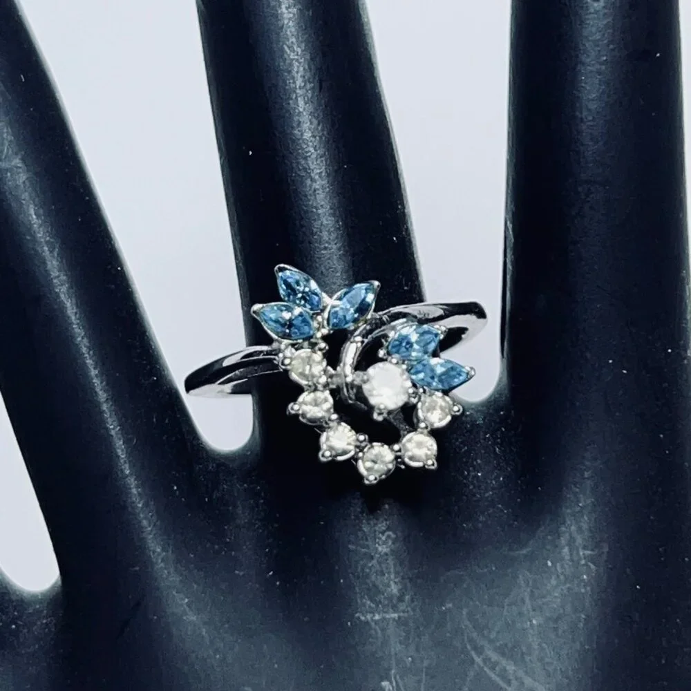 Vintage Silver Tone With Blue and Clear Rhinestone Statement Ring (R386) - Picture 2 of 7
